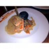 Pavé de saumon grillée, truffe de risotto nero à l’encre, fricassée de légumes sauce crémeuse infusé au champignon